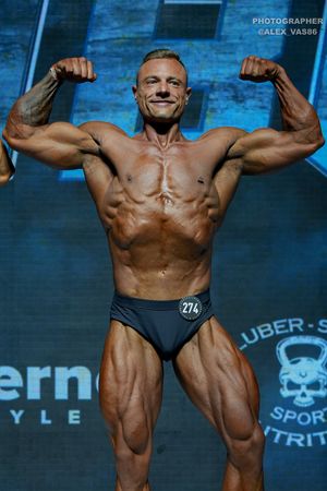 CLASSIC PHYSIQUE НОВИЧКИ